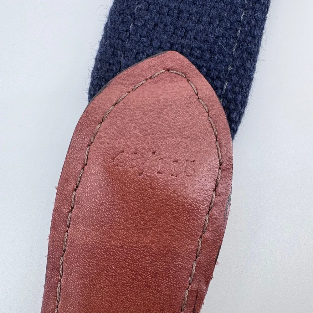 The Belted Cow Blue Crab Canvas Belt Men‎ 46 Navy Leather Trim Nautical Preppy